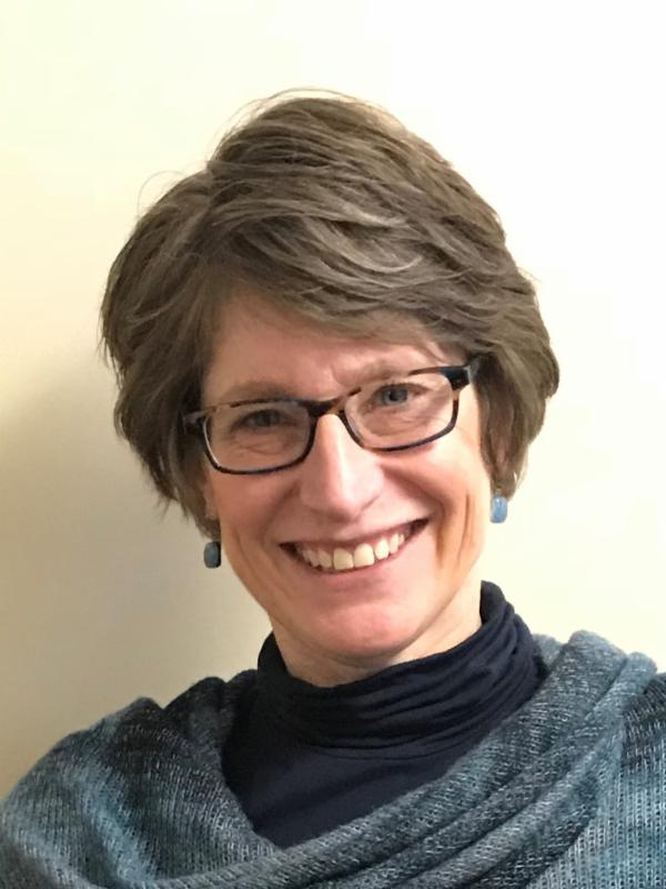 picture of laura gingras smiling